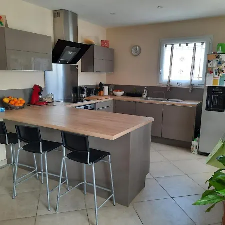 Clos Des Rompudes Βίλα Aramon